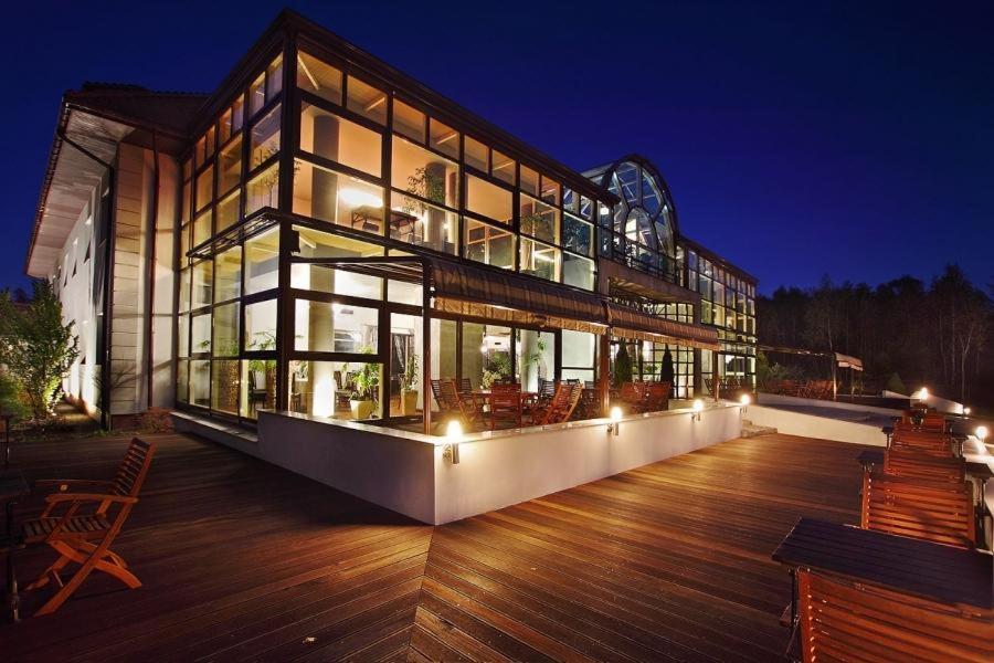 Glass Residence Otwock Esterno foto